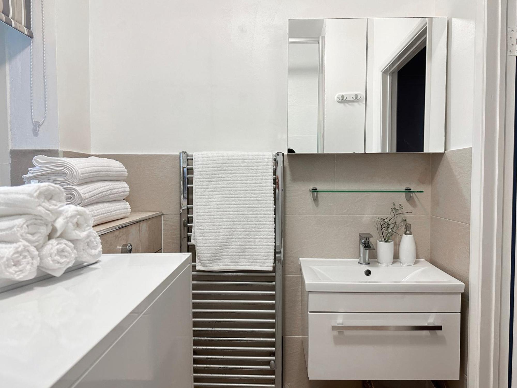 2-Br Flat With Style And Comfort In St John'S Wood Лондон Экстерьер фото